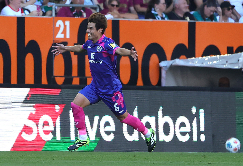 菲利普, eb, 中争顶头球 菲利普, eb, 中争顶头球