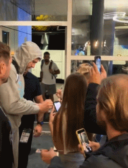 entit, 淡定在湖人 entit, 淡定在湖人